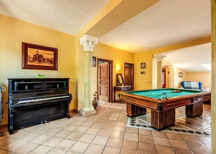 Heart And Soul Of Villa *